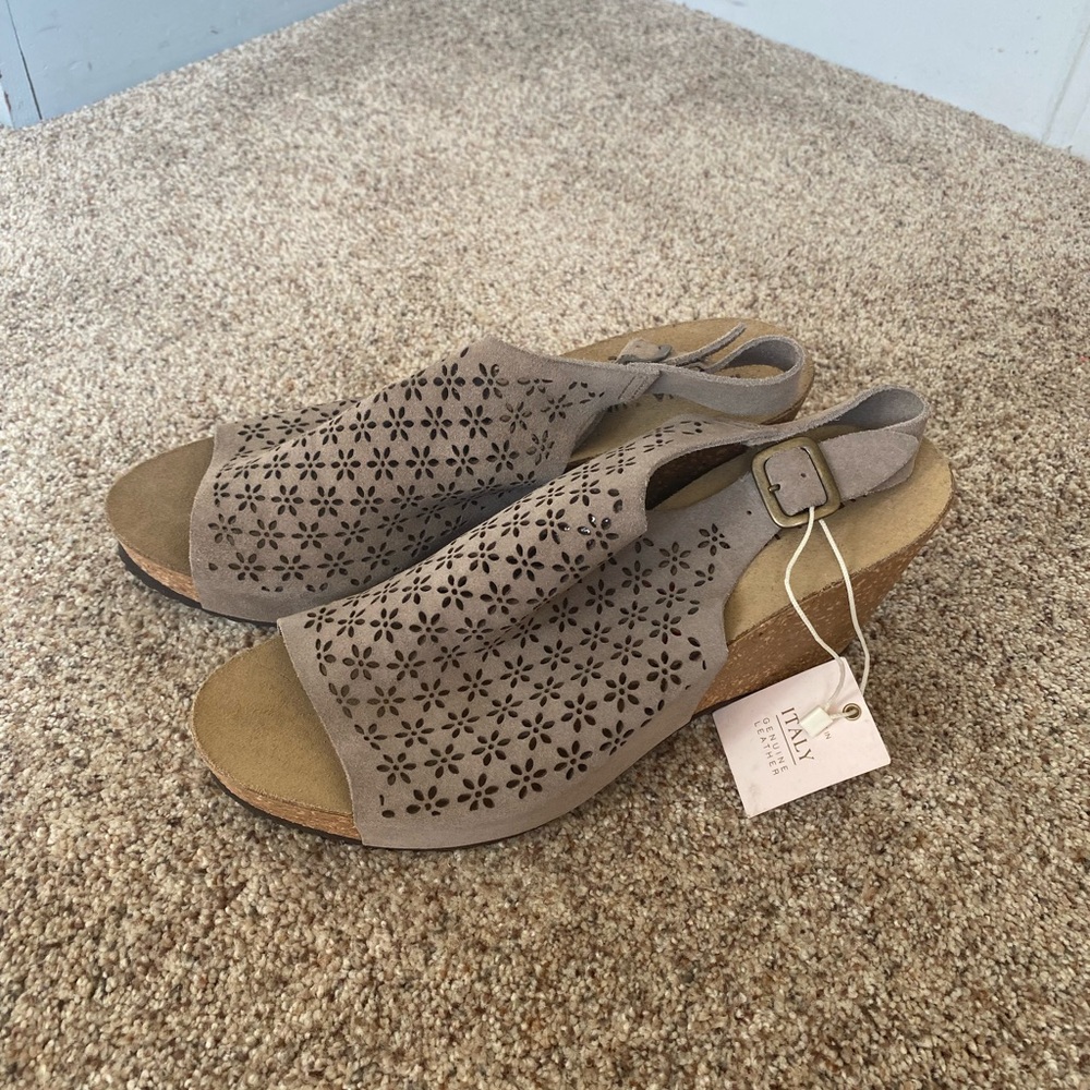 Marina Luna Comfort Made in Italy Leather Wedges!